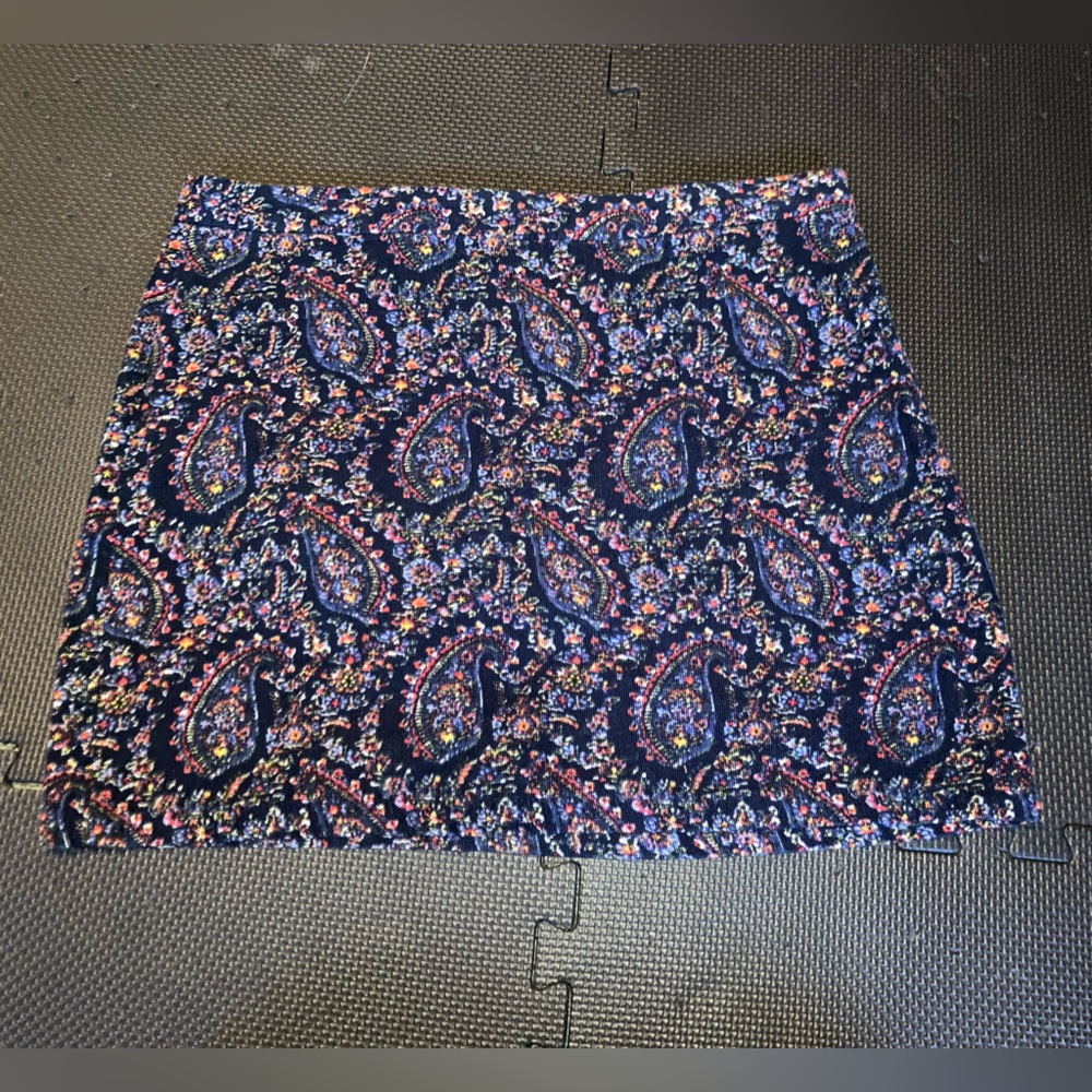 Love by Design - blue paisley corduroy mini skirt - Size L